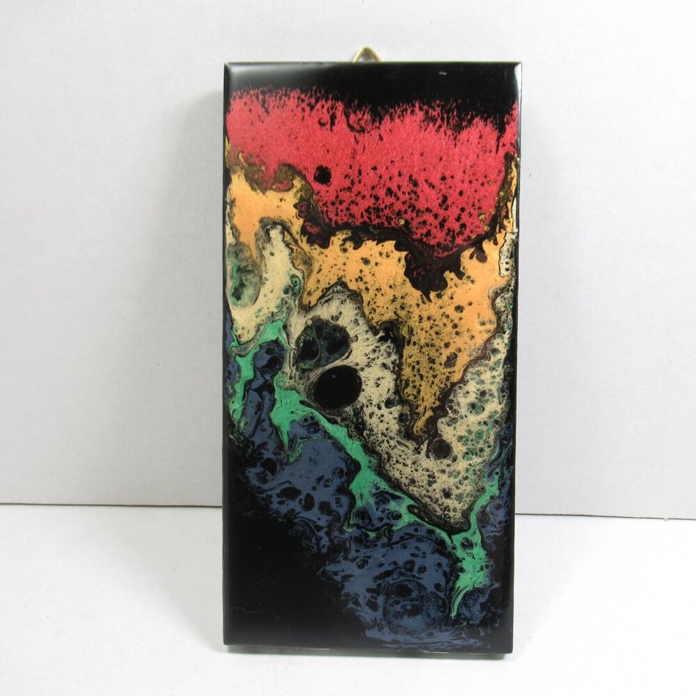 Hanging art tile